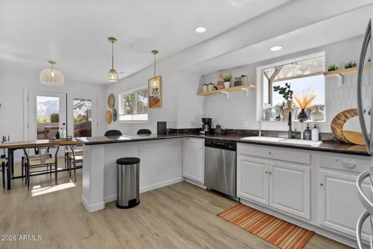 Rose Quartz Playhouse: A Proven Sedona STR — photo 13