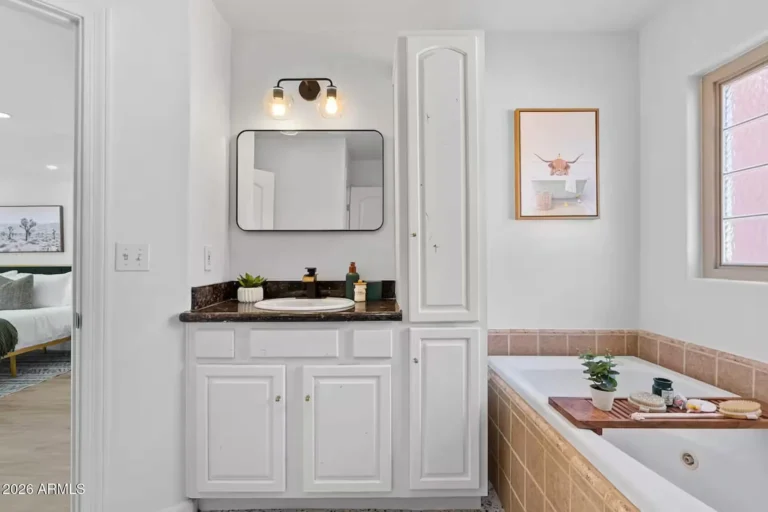 Rose Quartz Playhouse: A Proven Sedona STR — photo 17