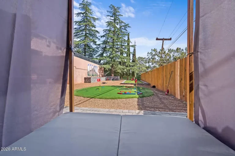Rose Quartz Playhouse: A Proven Sedona STR — photo 31