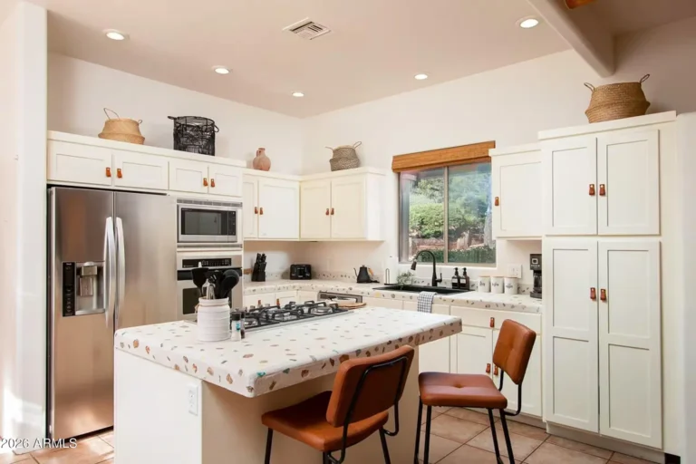 Enchanted Adobe Hideaway: A Proven Sedona STR — photo 9